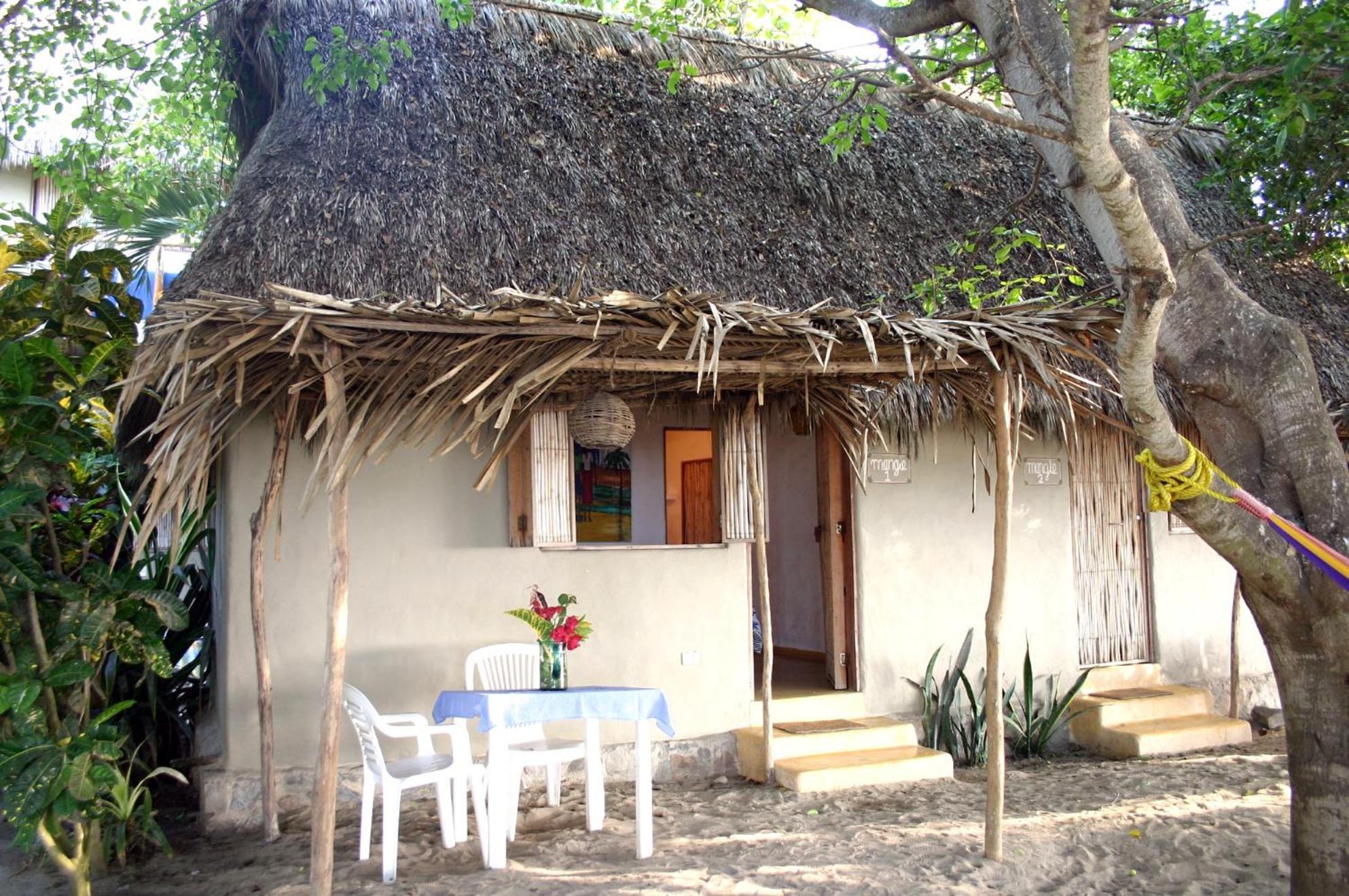 Junto Al Rio Bungalows & Suites Саюлита Экстерьер фото